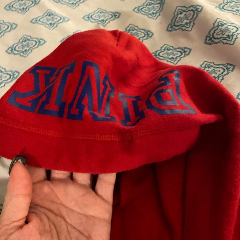 Like new!! NY Giant’s Victoria secret hoodie